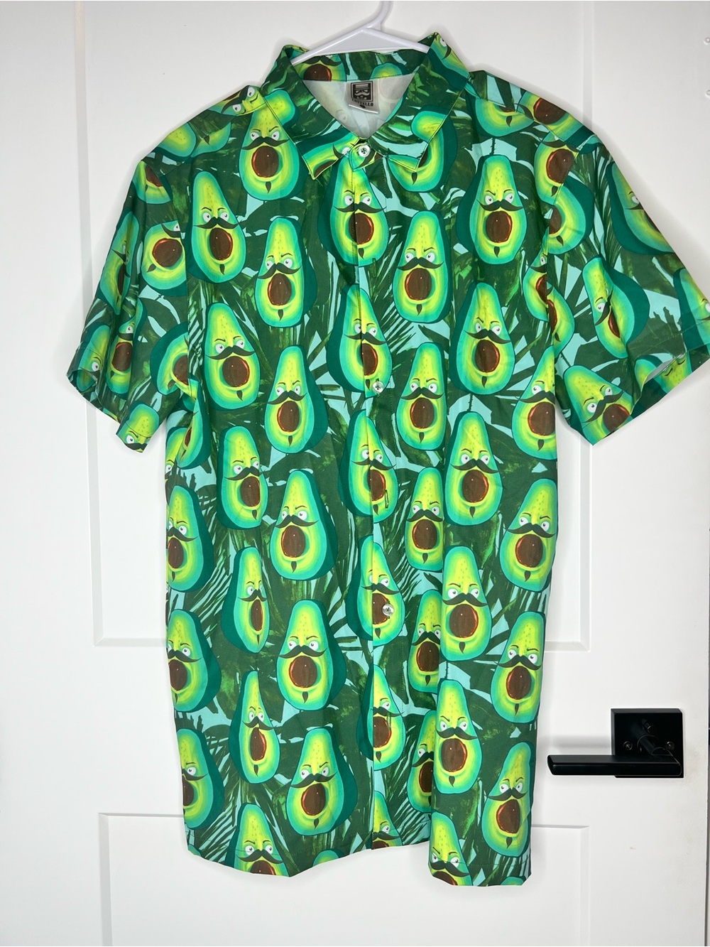 Men's Green Avocado Print Short Sleeve Button-Down Shirt